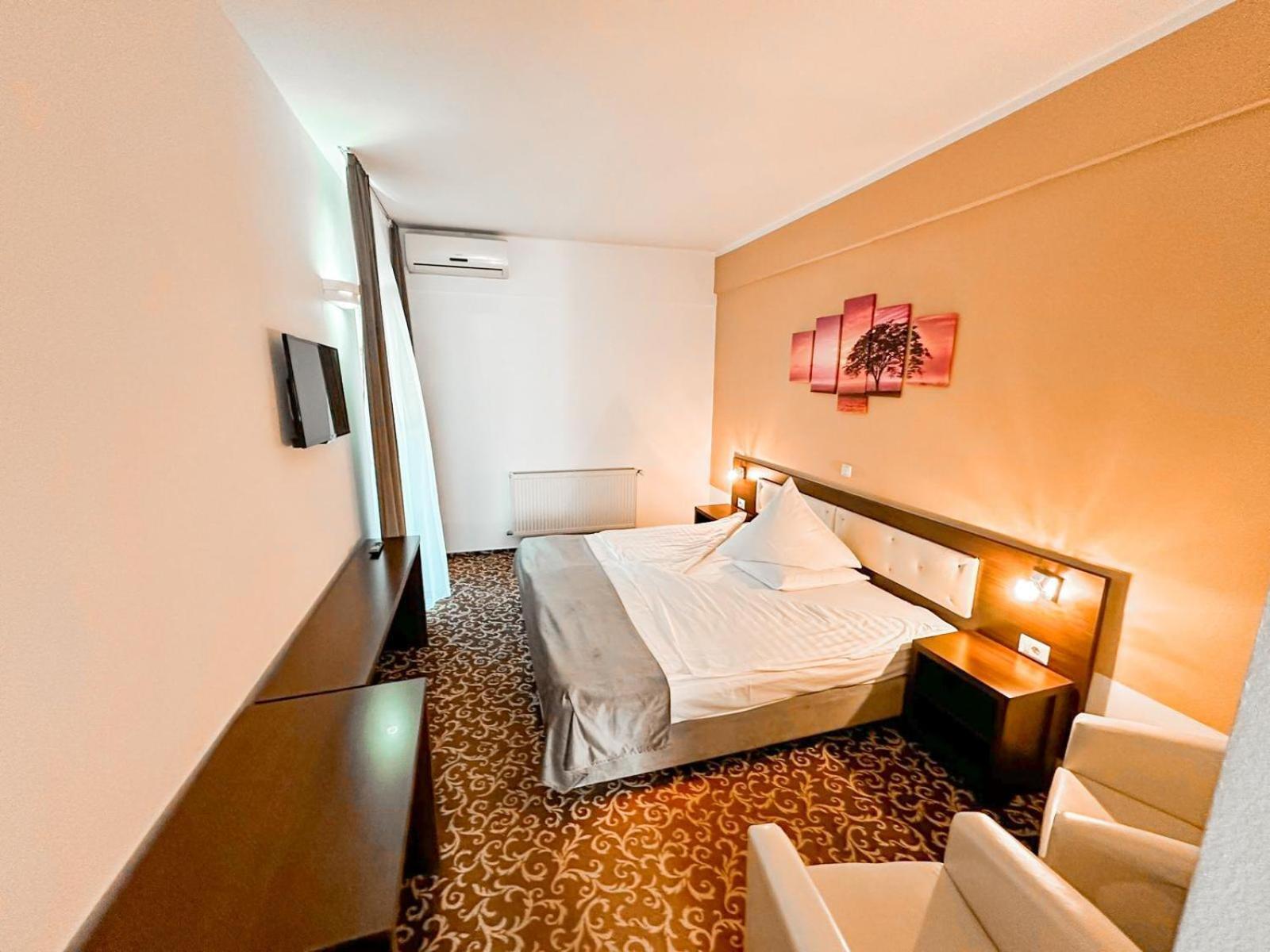 Hotel Neon Temesvár Kültér fotó