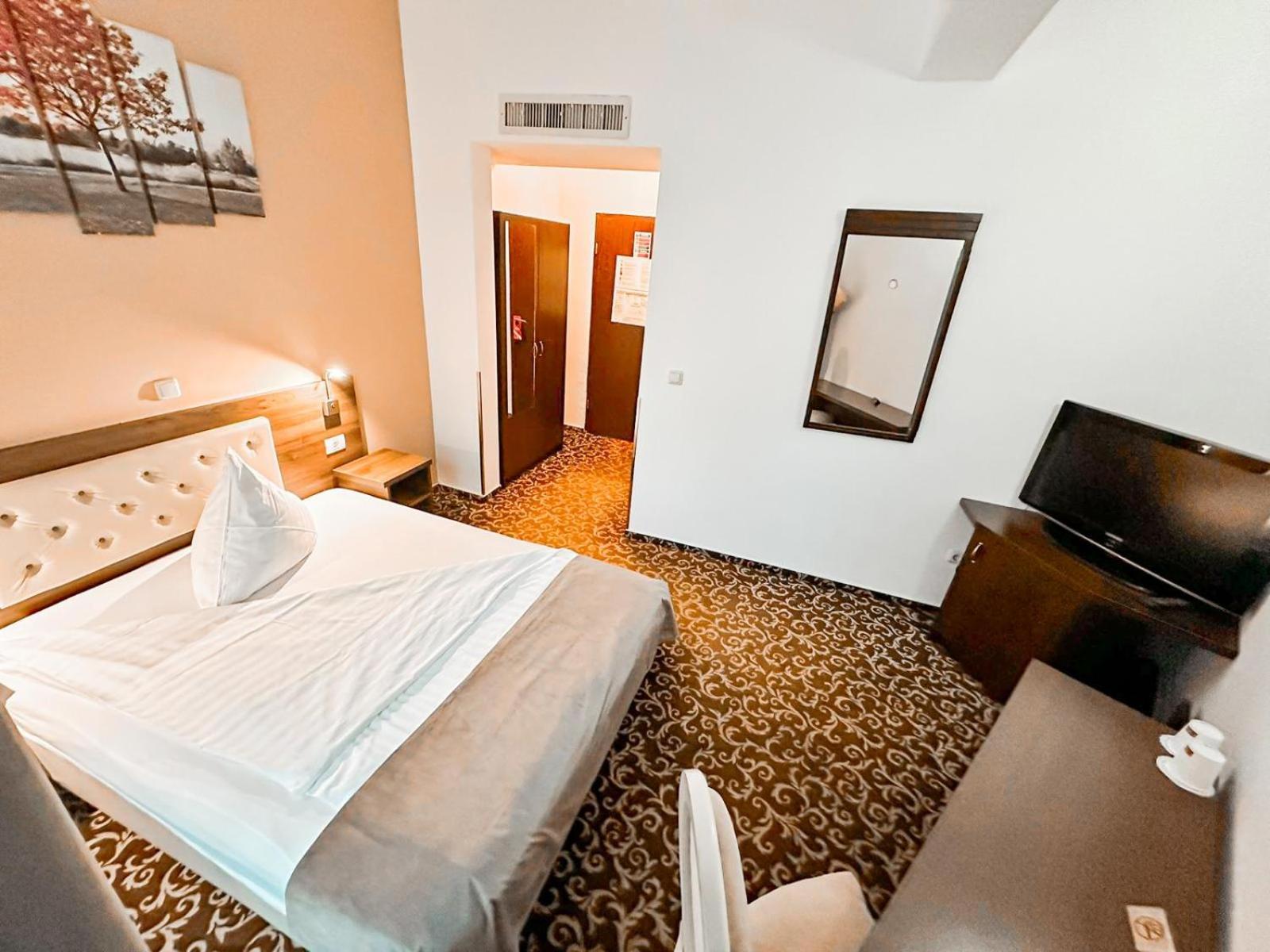 Hotel Neon Temesvár Kültér fotó